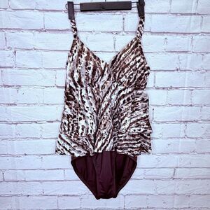Magicsuit Miraclesuit Womens Snow Leopard Tiered One-Piece Fauxkini Swimsuit 10
